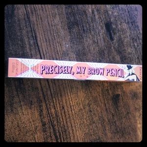 🎉 3 for $15 Benefit Brow Pencil